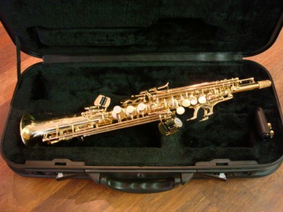 Voir  Le saxophone sopranino
