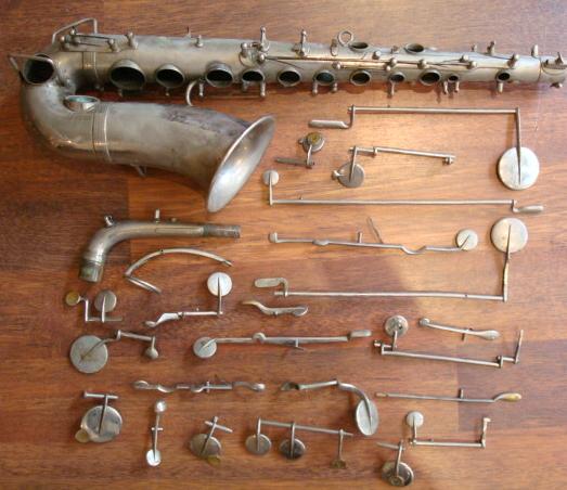 Ophicléide Atelier réparation instruments à vents - Restauration quatuor saxophone Evette é Schaeffer